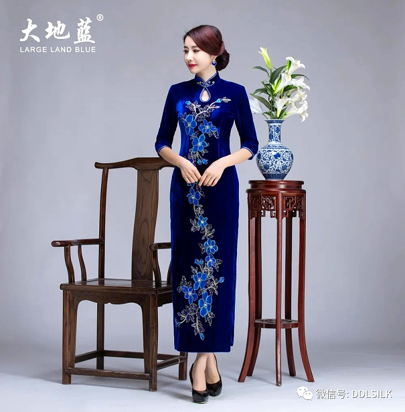 点击新窗口打开大图