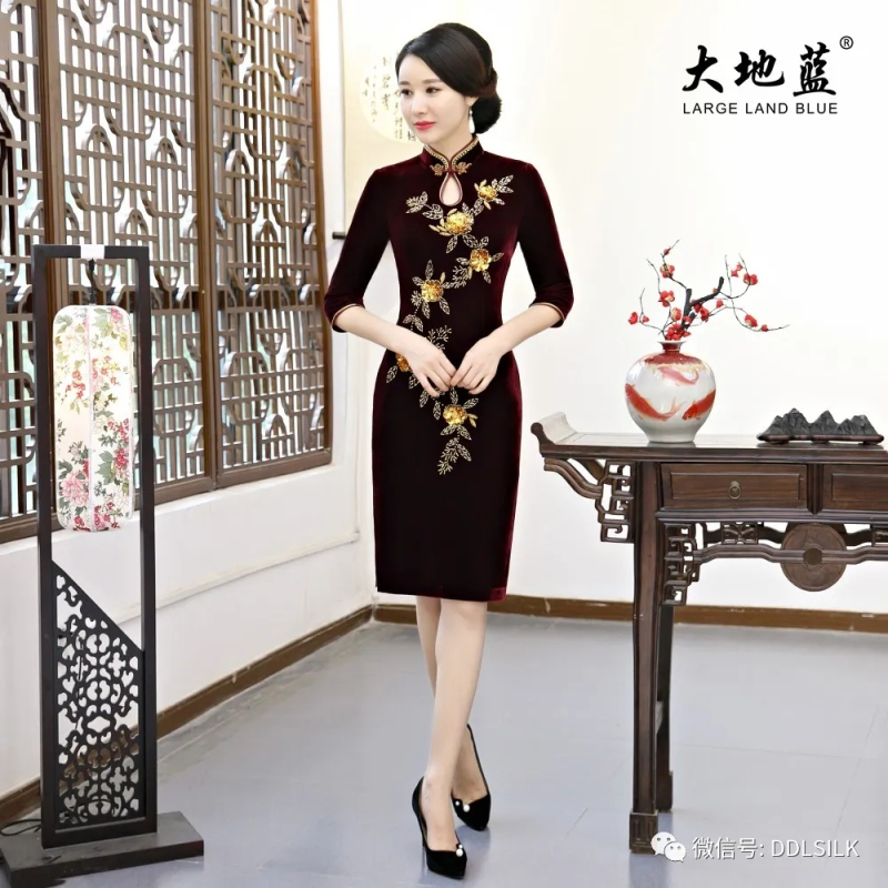 点击新窗口打开大图