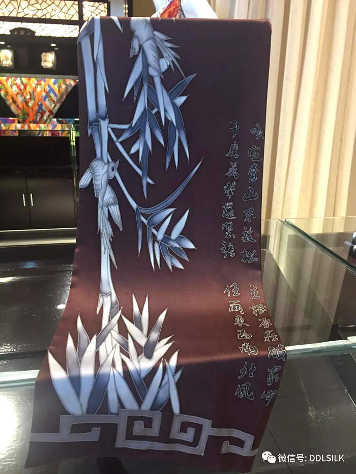 点击新窗口打开大图