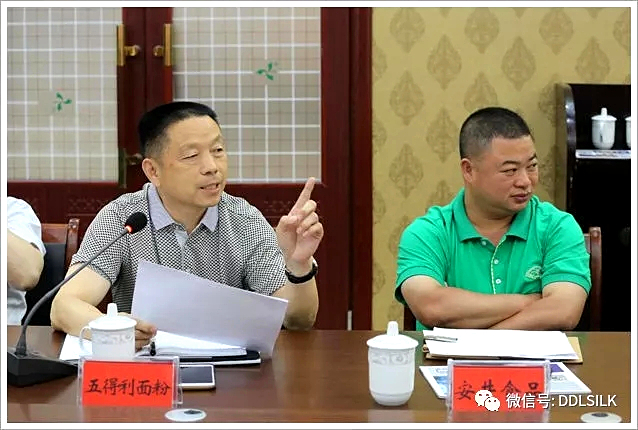 点击新窗口打开大图