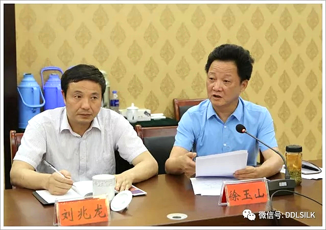 点击新窗口打开大图