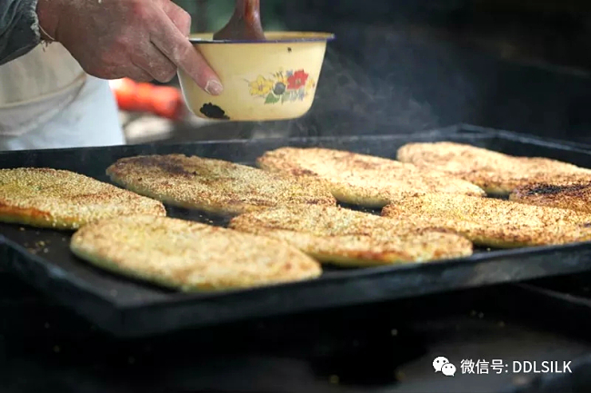 点击新窗口打开大图