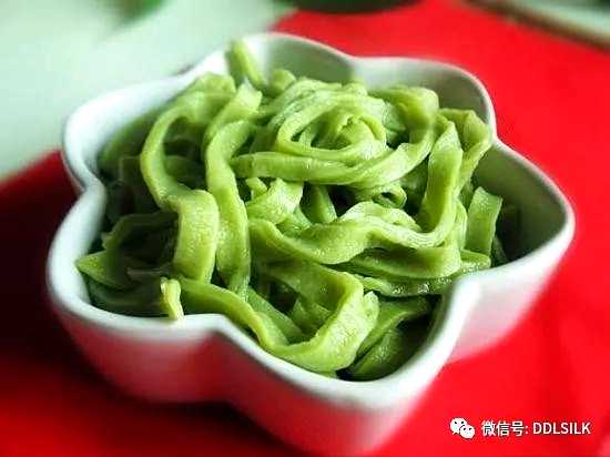 点击新窗口打开大图