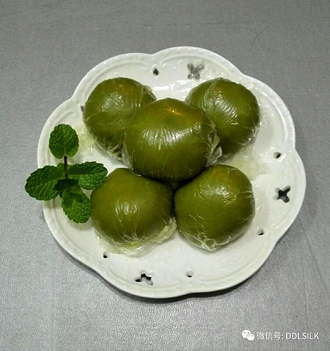 点击新窗口打开大图