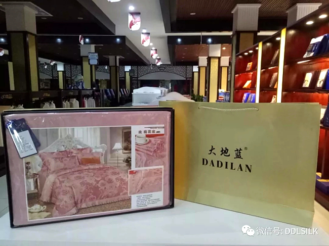 点击新窗口打开大图