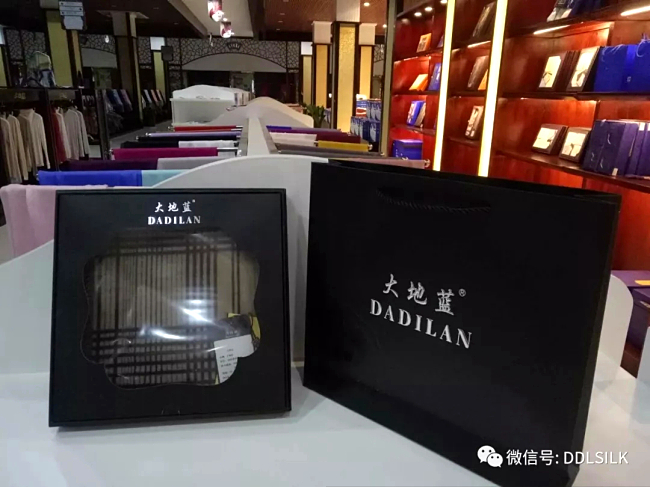 点击新窗口打开大图