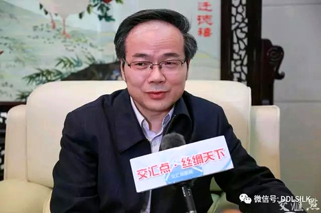 点击新窗口打开大图