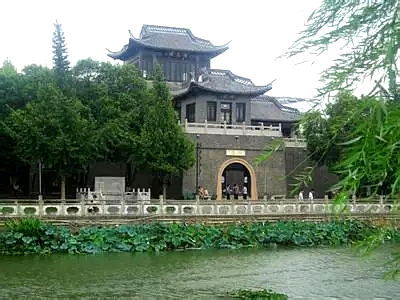 点击新窗口打开大图