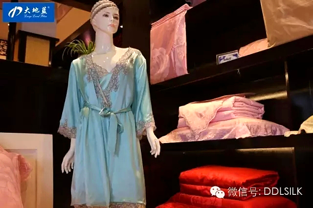 点击新窗口打开大图