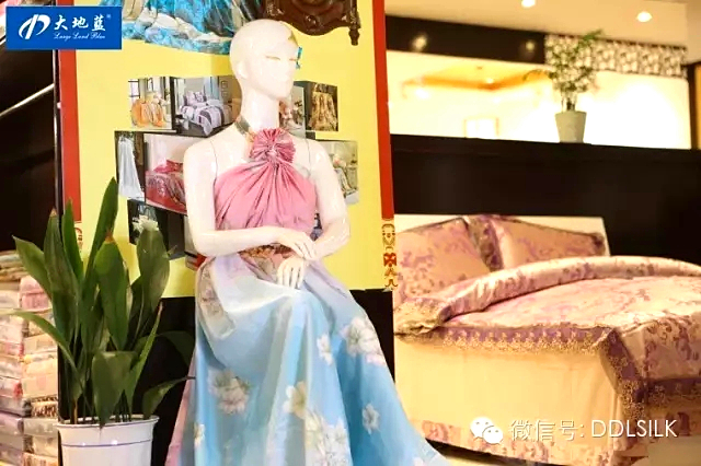点击新窗口打开大图