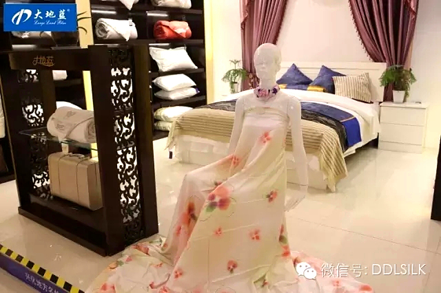 点击新窗口打开大图