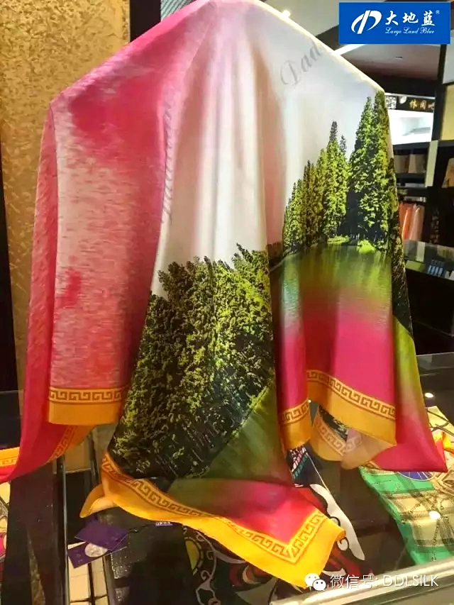 点击新窗口打开大图
