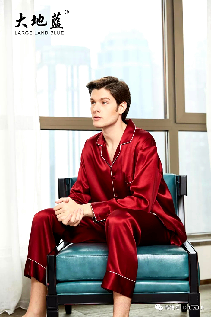 点击新窗口打开大图