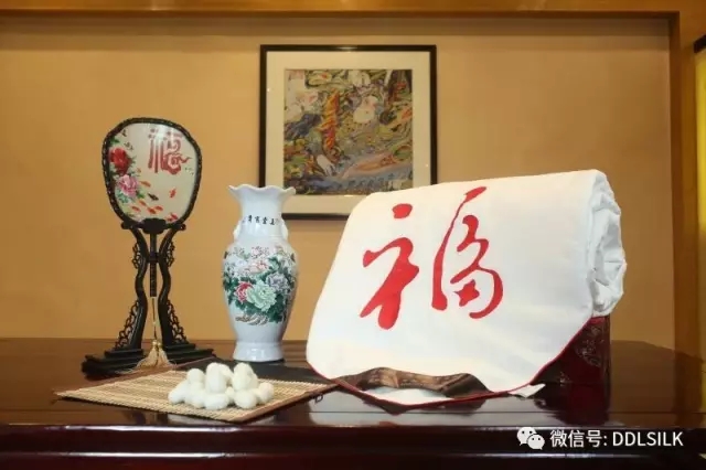 点击新窗口打开大图