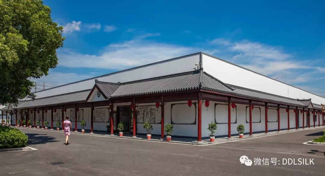 点击新窗口打开大图