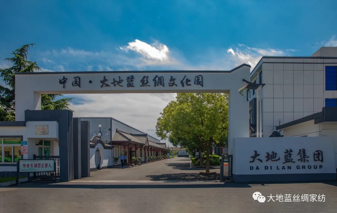 点击新窗口打开大图